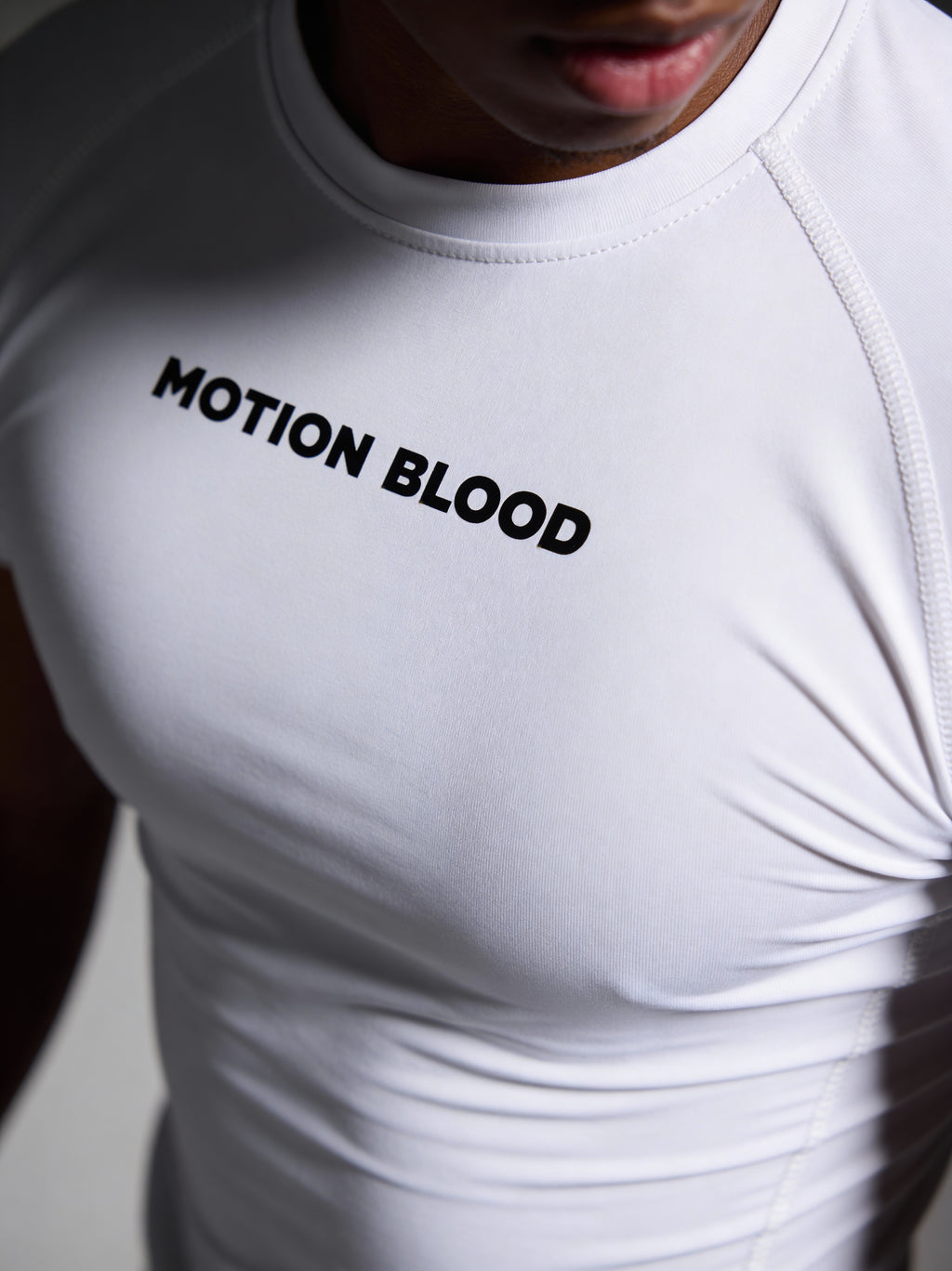 Motion Compression CN1015