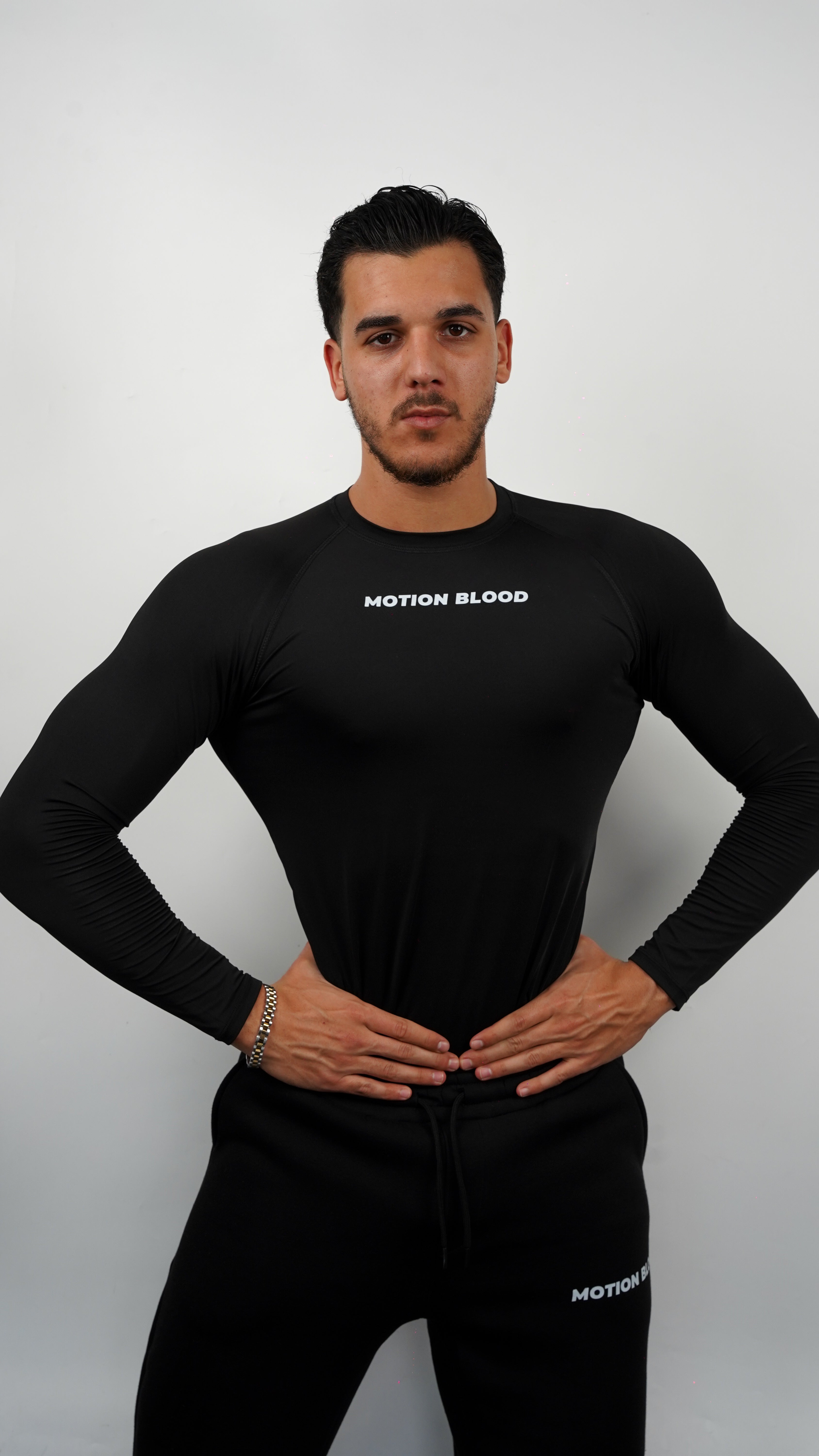 Uzun Kollu Compression